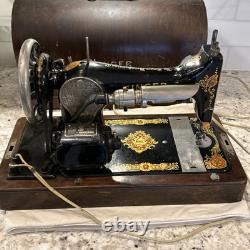 Antique Vintage Singer Model 128 Sewing Machine With Case Light Works