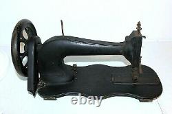 Antique c. 1880 SINGER Industrial SEWING MACHINE from LEATHER GLOVE FACTORY
