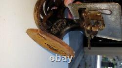 Antique childs hand crank singer sewing machine