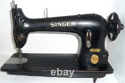 Antique industrial Singer 31K32 heavy duty sewing machine denim leather canvas
