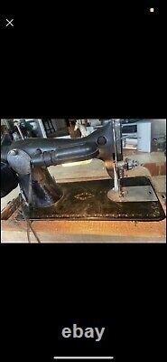 Antique sewing machine singer Working W Light