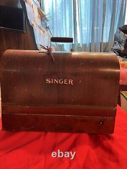 Antique singer sewing machine 1927