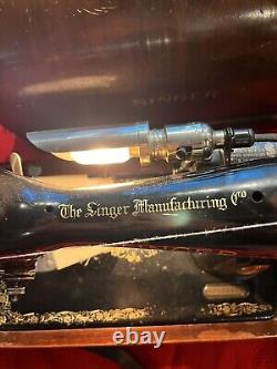 Antique singer sewing machine 1927