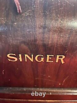 Antique singer sewing machine 1927