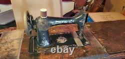 Antique singer treadle sewing machine. Local pickup only