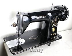 Antique vintage ITALIAN made SINGER 15M sewing machine 15K vtg 15 201K 15B 2