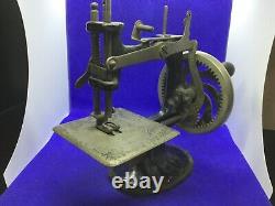 Antique vintage RARE Singer miniature Sewing machine cast iron Childs