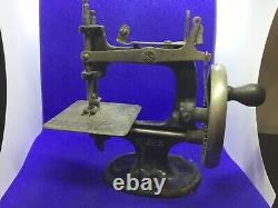 Antique vintage RARE Singer miniature Sewing machine cast iron Childs