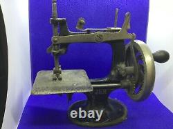 Antique vintage RARE Singer miniature Sewing machine cast iron Childs