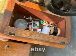 Antique vintage Singer Sewing Machine Dome Top Case key Superb
