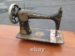 Antique vintage Sphinx SINGER sewing machine circa 1900 americana crafts decor