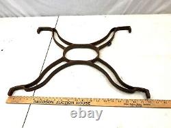 Antq New Goodrich Treadle Sewing Machine Base BACK BRACE Cast Iron Cross Member