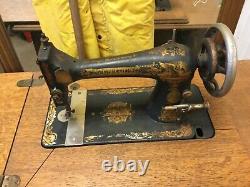 Atq. Early 1900s Singer Treadle Sewing Machine Model G726773 withOak Cab. (MAR21)