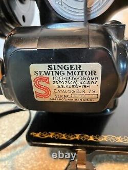 Beautiful 1947 Singer Sewing Machine 15-90 Serviced and cleaned Fully Tested