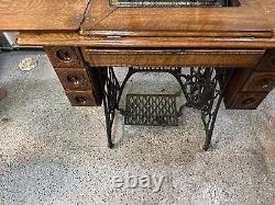 Beautiful Antique Treadle Singer Sewing Machine. 6 Drawer Model