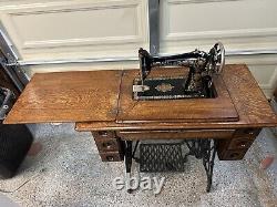 Beautiful Antique Treadle Singer Sewing Machine. 6 Drawer Model