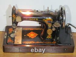 Beautiful Vintage Singer Sewing Machine 1926-1928 Model 128 and Wood Case