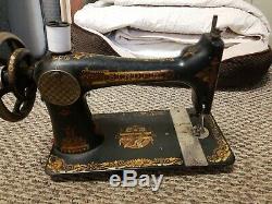 Beautiful Vintage Sphinx Singer Sewing Machine Treadle Head Gold Ornate Antique