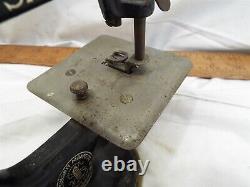 Childs Singer Toy Sewing Machine Sewhandy Hand Crank Sew Handy Needs Love