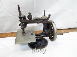 Childs Singer Toy Sewing Machine Sewhandy Hand Crank Sew Handy Needs Love