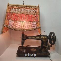 Custom Antique Singer Sewing Machine Table Lamp With Shade WORKING