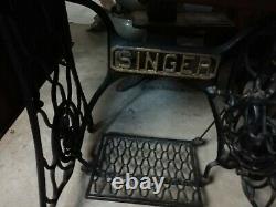 Early 1900's SINGER Treadle Sewing Machine Cabinet Cast Iron 7 Drawers