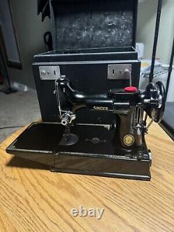 Featherweight 221 Works And Is In Great Condition. With Bobbin Case