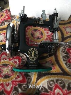 GERMAN K-22 sewing machine, child's, vintage SINGER No. 20, hand-operated