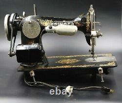 Gen Antique The Singer Mfg Co. Black Sewing Machine No. 15 Serial No. G12851233