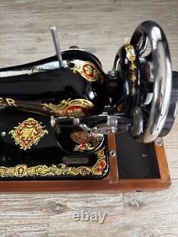 Gorgeous 1919 Singer 128 La Vencedora Sewing Machine Vtg Hand Crank Fully Tested