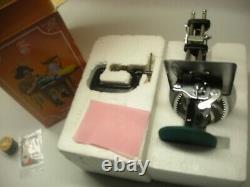 Mib New Rare Antique Vintage Singer 20 K-20 Toy Small Child Sewing Machine 1990