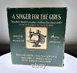 Mini Singer Sewing Machine Salesman Sample In Box Early 1900's