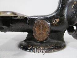 Model 24 Singer Sewing Machine 1900 N Serial Number