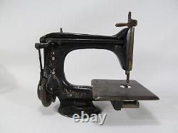 Model 24 Singer Sewing Machine 1900 N Serial Number