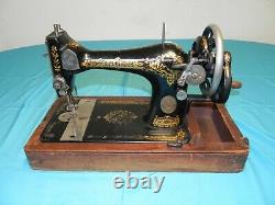 Original 1918 Model 28 Singer with Victorian Decal Hand Crank Sewing Machine