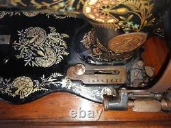 Original unrestored 1897 Singer 12K Ottoman decal Hand Crank sewing machine