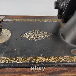 RARE Antique 1920'S Singer Sewing Machine