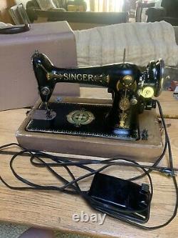 RARE SCOTLAND 1914 Singer 66 LOTUS Sewing Machine with Case Motor Light