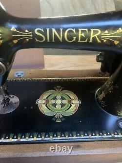 RARE SCOTLAND 1914 Singer 66 LOTUS Sewing Machine with Case Motor Light