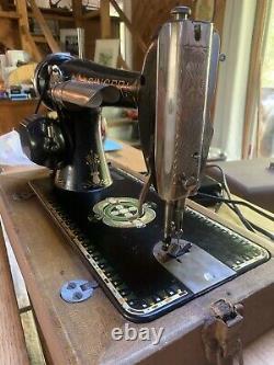 RARE SCOTLAND 1914 Singer 66 LOTUS Sewing Machine with Case Motor Light