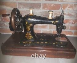 Rare 1888 Singer Improved Family Central bobbin sewing machine with wooden lid