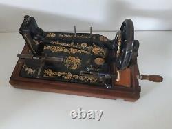 Rare 1903 model Singer 48k Ottoman Hand Crank sewing machine R1354117