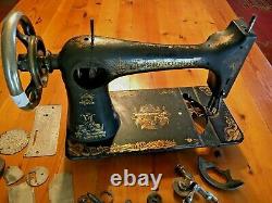 Rare 1904 Antique Singer 16K Sphinx Sewing Machine Head Hand Crank