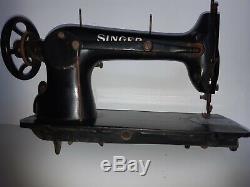 Rare 1924 Industrial Singer sewing machine 31K32 head reversible drop feed