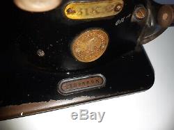 Rare 1924 Industrial Singer sewing machine 31K32 head reversible drop feed