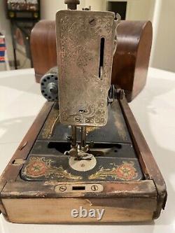 Rare Antique 1919 Model 27/28 Singer Sewing Machine withCase, Decals. SN# G7628835