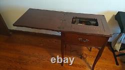 Rare Antique Singer Hand Painted sewing machine in cabinet, Working, Mint Cond