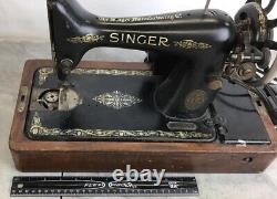 Rare Vintage Singer Sewing Machine With Case. Tested Works