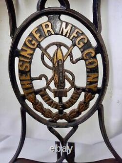 Rare pre 1900 Large Centre placed Logo Singer Sewing Machine Treadle stand