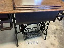 Refurbished Vintage Singer Sewing Machine Model 66 Serial # G5741932 yr. 1910